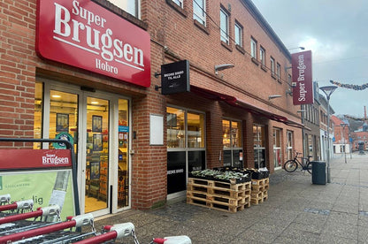 RENGØRINGSSERVICE TIL SUPERMARKED